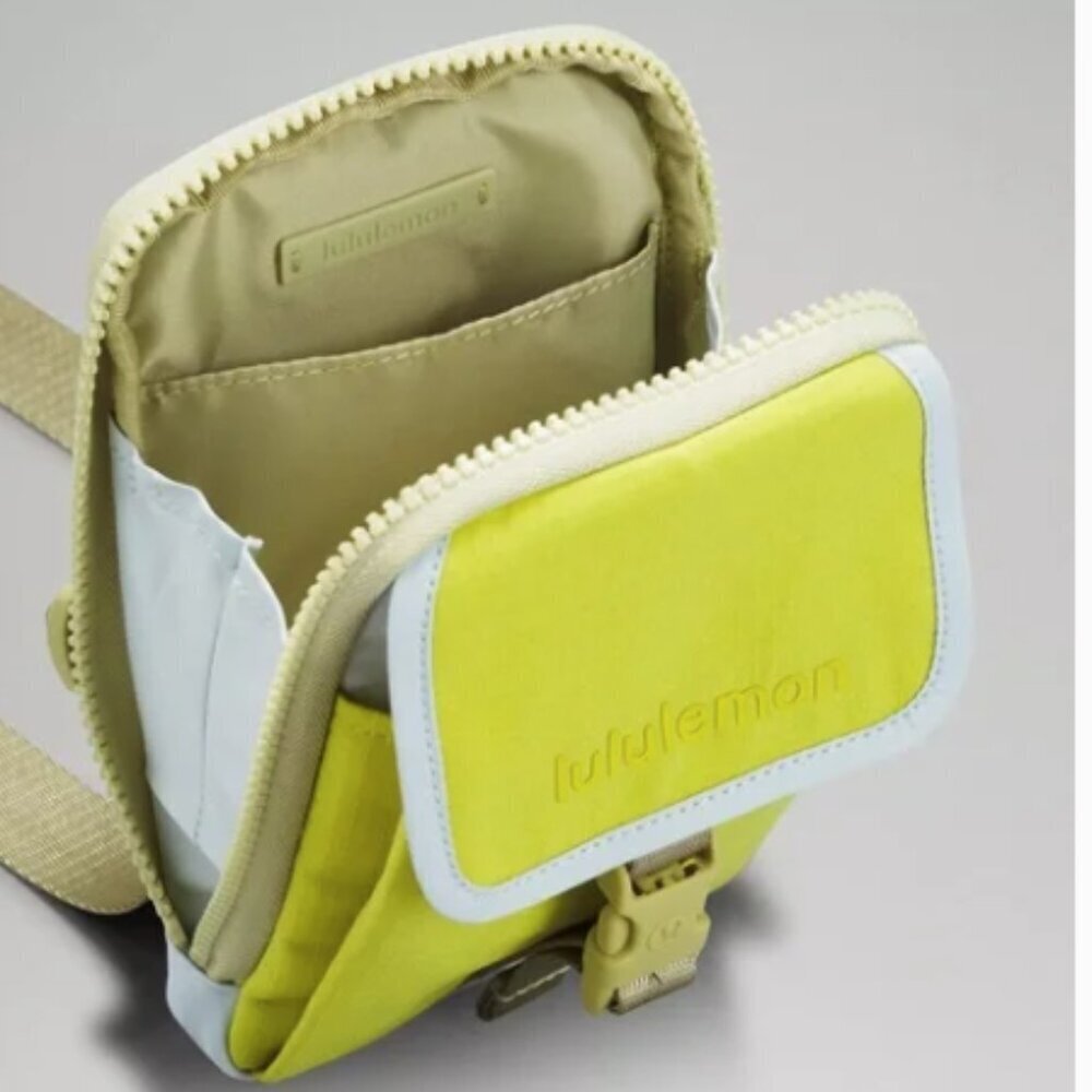 Lululemon Zip-top Crossbody Bag - Yellow Serpenti NWT - Picture 2 of 12